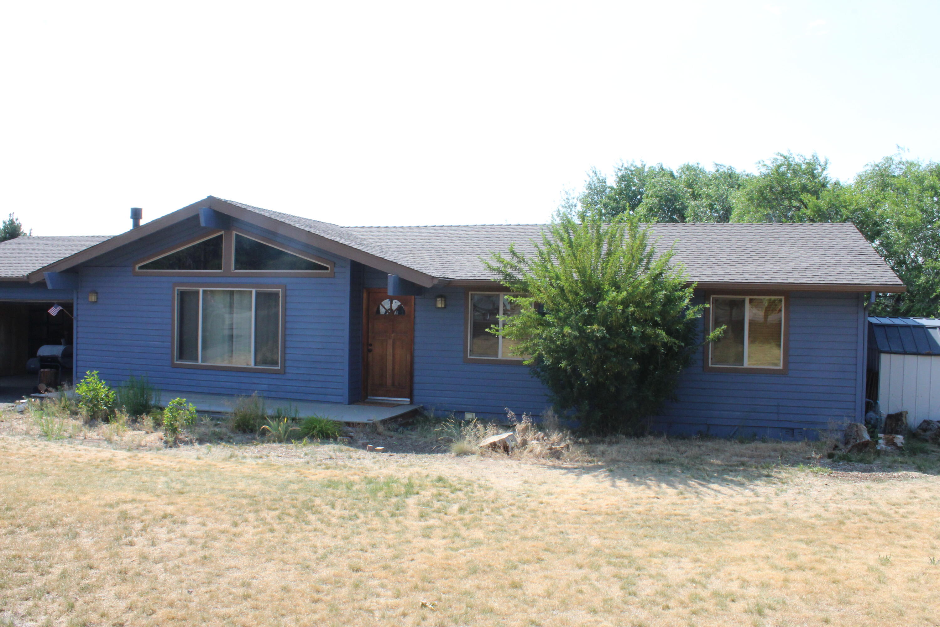 61151 Ladera Road Bend, OR 97702 - Photo 1 of 16 ForntOFHOME