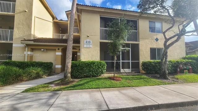 $1,970 | 410 South Park Road, Unit 1110, Hollywood, FL 33021