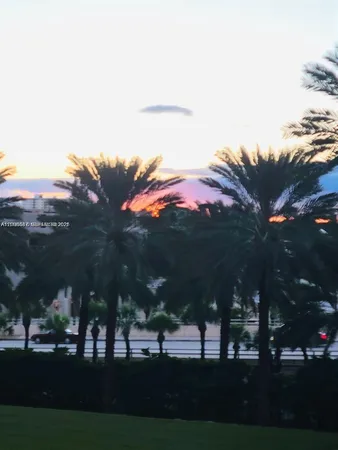 $4,500 | 10275 Collins Avenue, Unit 327, Bal Harbour, FL 33154
