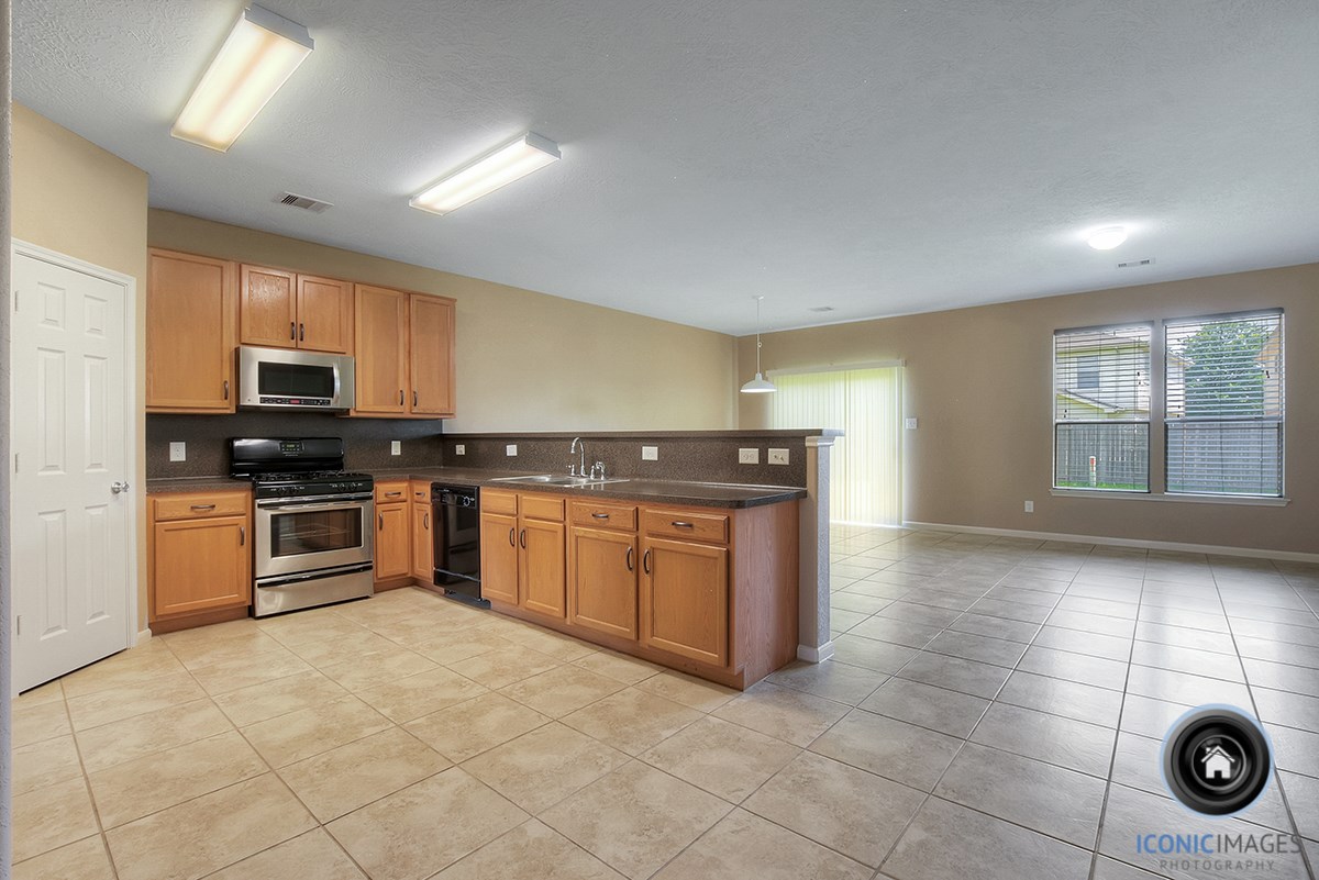 29434 Legends Bluff Drive Spring, TX 77386 - Photo 8 of 33