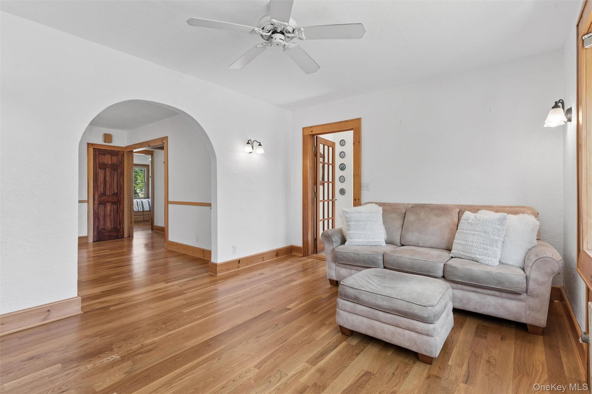 1749 Commonwealth Avenue Merrick, NY 11566 - Photo 7 of 32