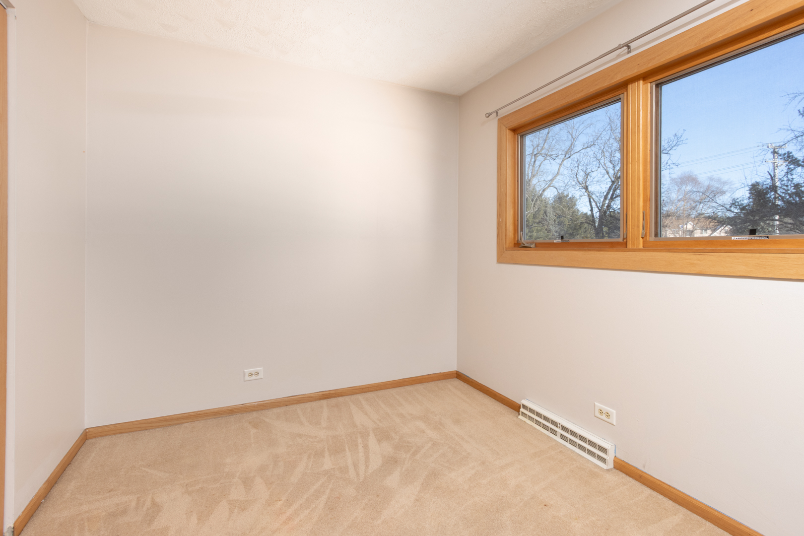 6209 Sands Road Crystal Lake, IL 60014 - Photo 14 of 23