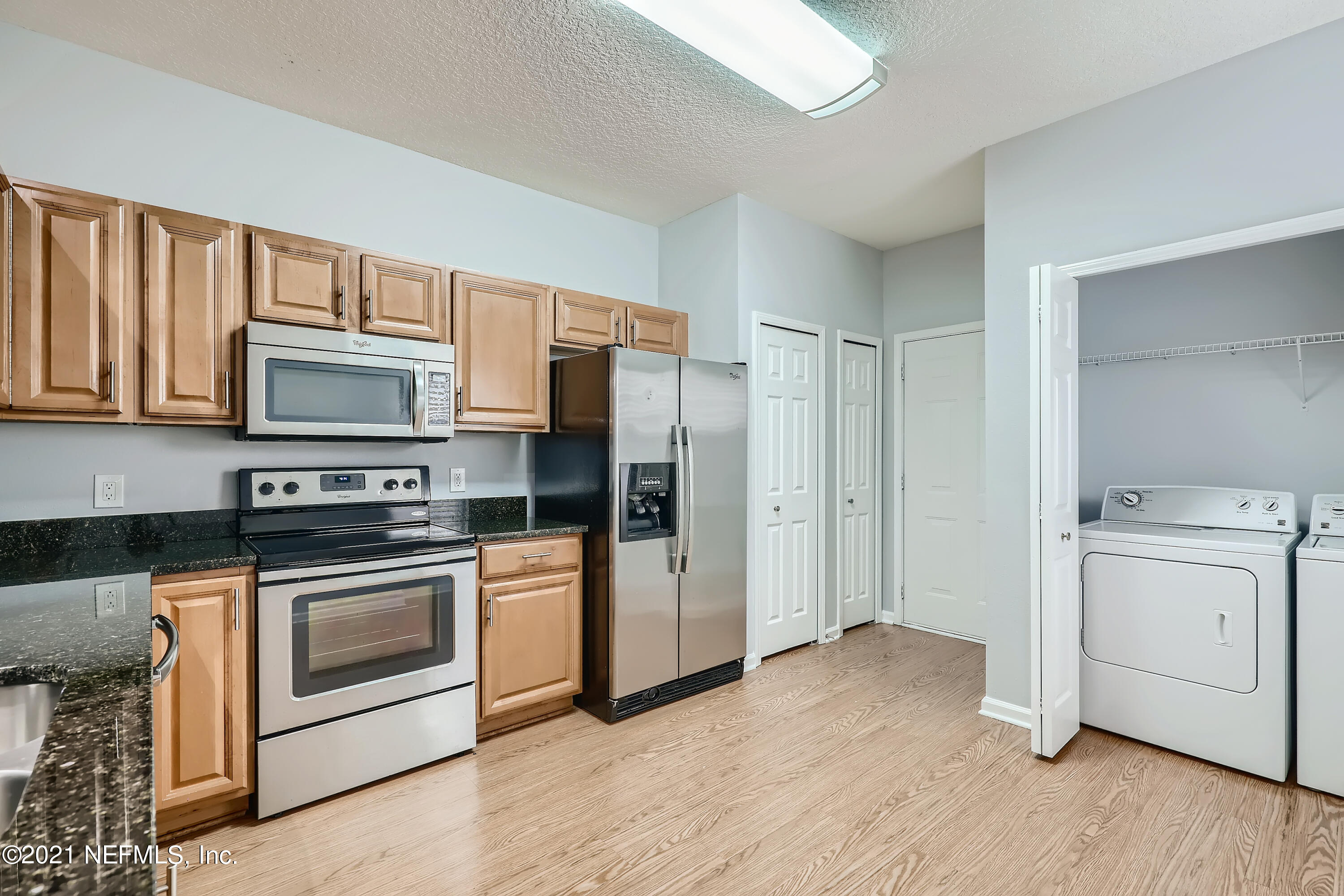 7915 Melvin Road Jacksonville, FL 32210 - Photo 12 of 32 11-893418330-26 Kitchen