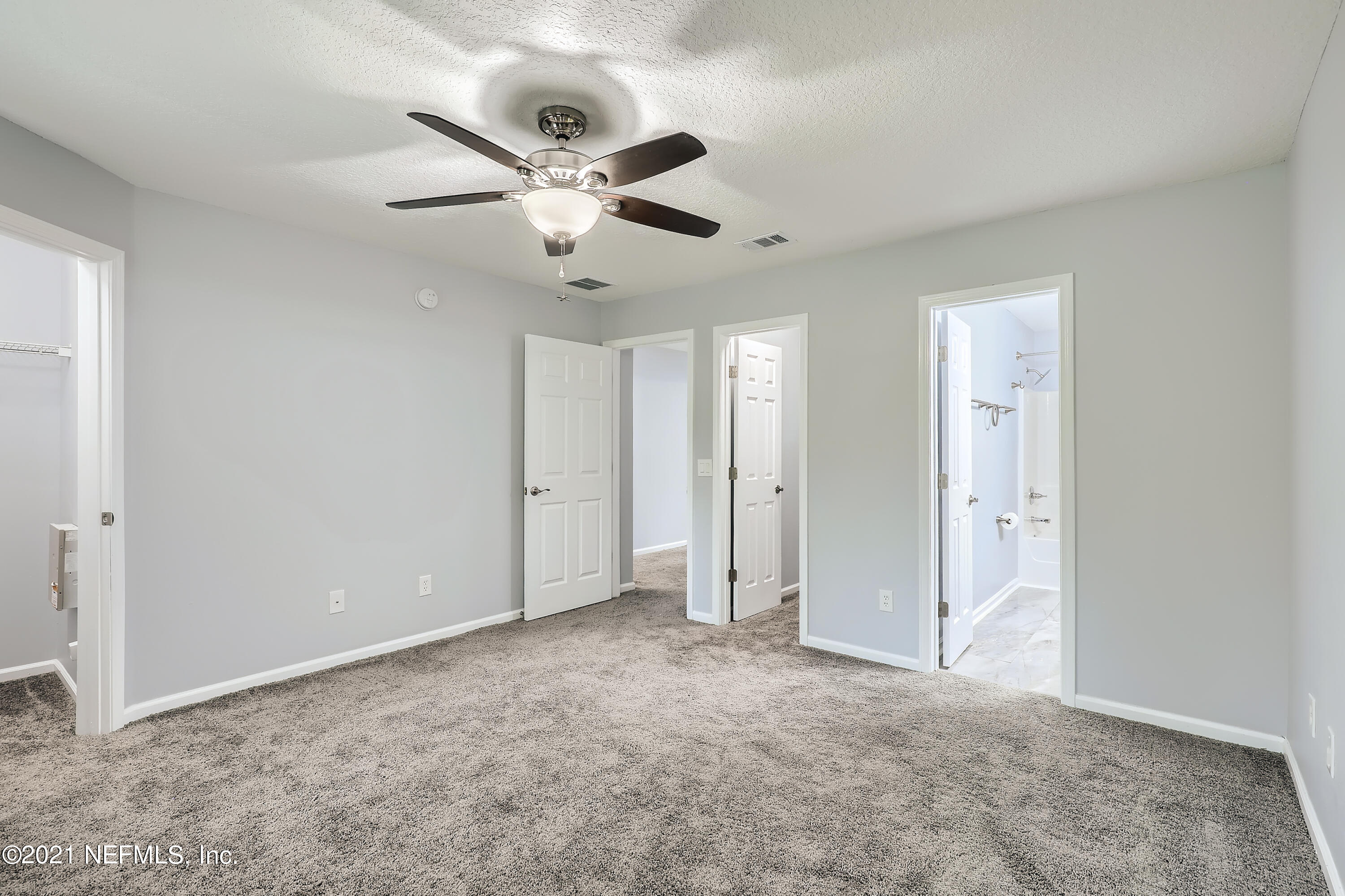 7915 Melvin Road Jacksonville, FL 32210 - Photo 15 of 32 14-721741493-34 2nd Floor Primary Bedroo