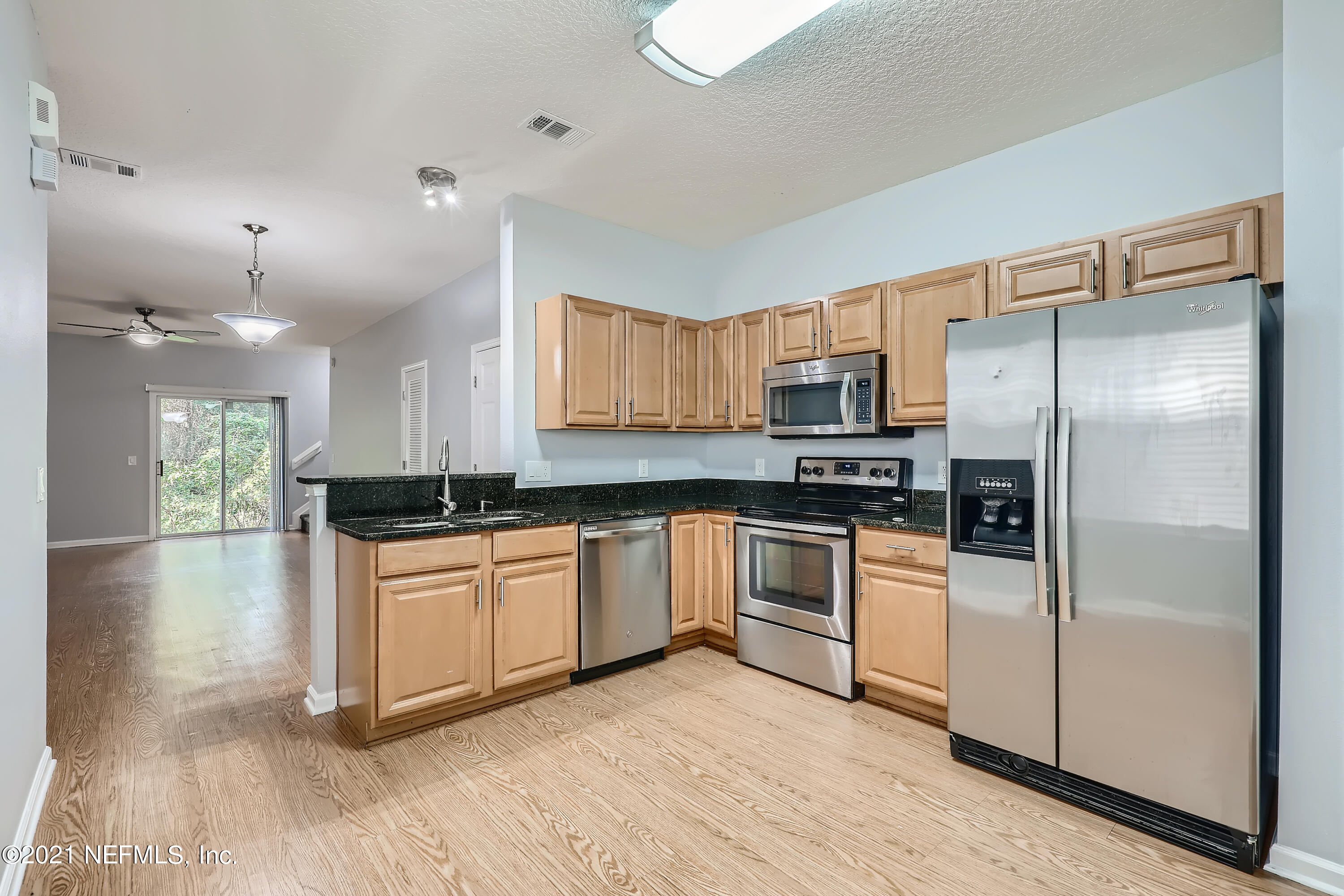 7915 Melvin Road Jacksonville, FL 32210 - Photo 10 of 32 9-880241296-19 Kitchen