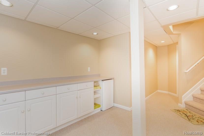 775 Dakota Court Rochester, MI 48307 - Photo 25 of 39 Lower Level Entertainment Serving Area