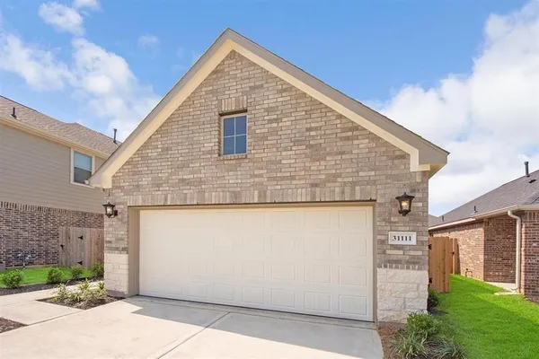 $1,850 | 1435 Cecilia Vines Drive, Conroe, TX 77301