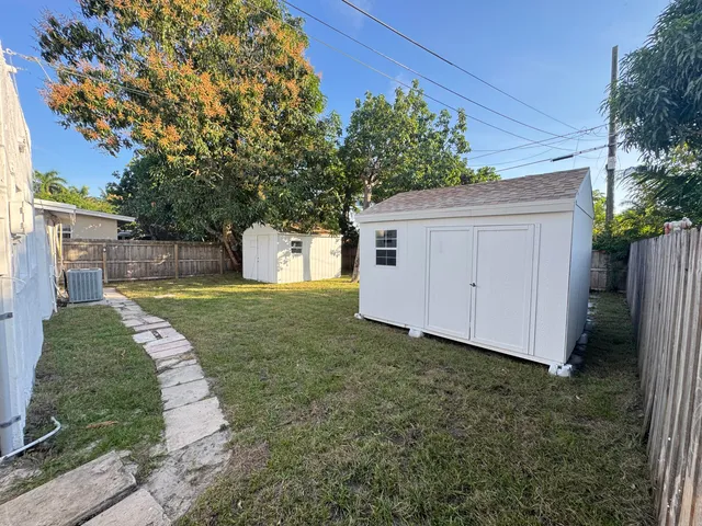 $2,800 | 508 Palmetto Street, Unit 1, West Palm Beach, FL 33405