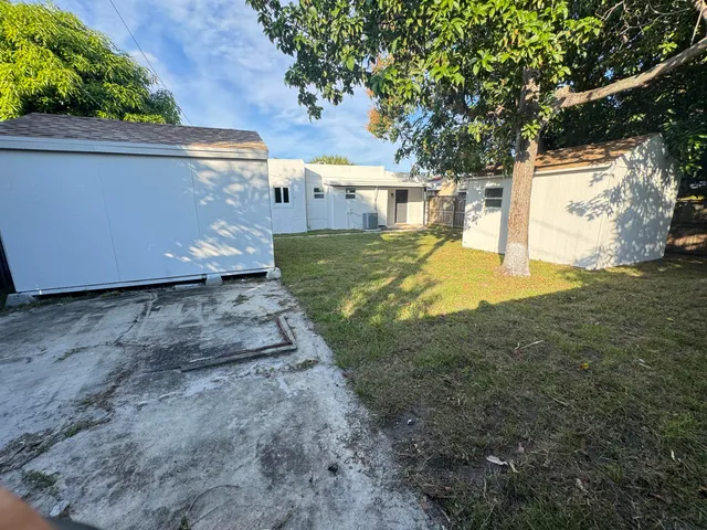 $2,800 | 508 Palmetto Street, Unit 1, West Palm Beach, FL 33405