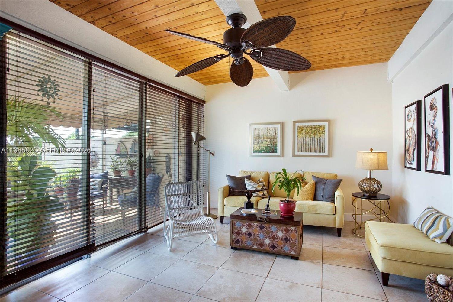 10449 Southwest 78th Street Miami, FL 33173 - Photo 12 of 35