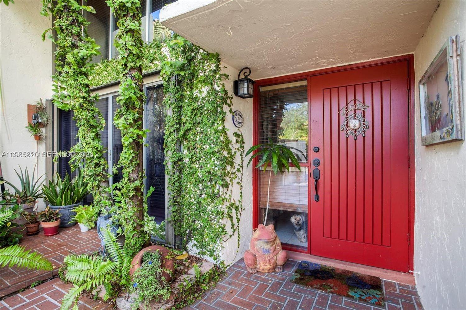 10449 Southwest 78th Street Miami, FL 33173 - Photo 31 of 35