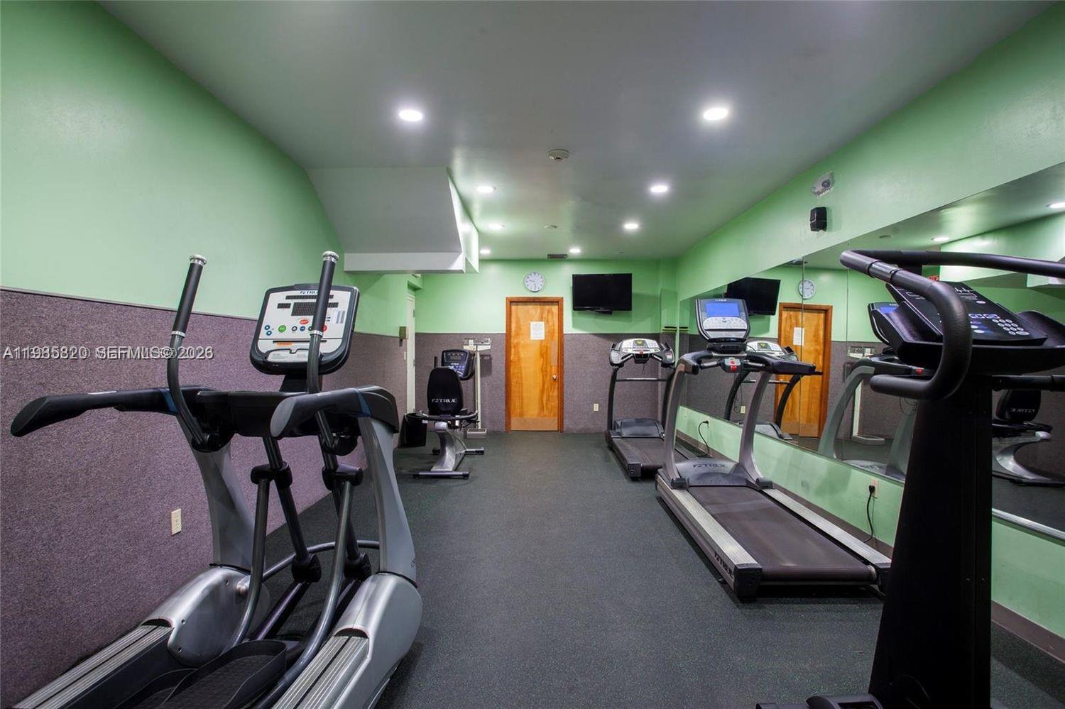 10449 Southwest 78th Street Miami, FL 33173 - Photo 34 of 35