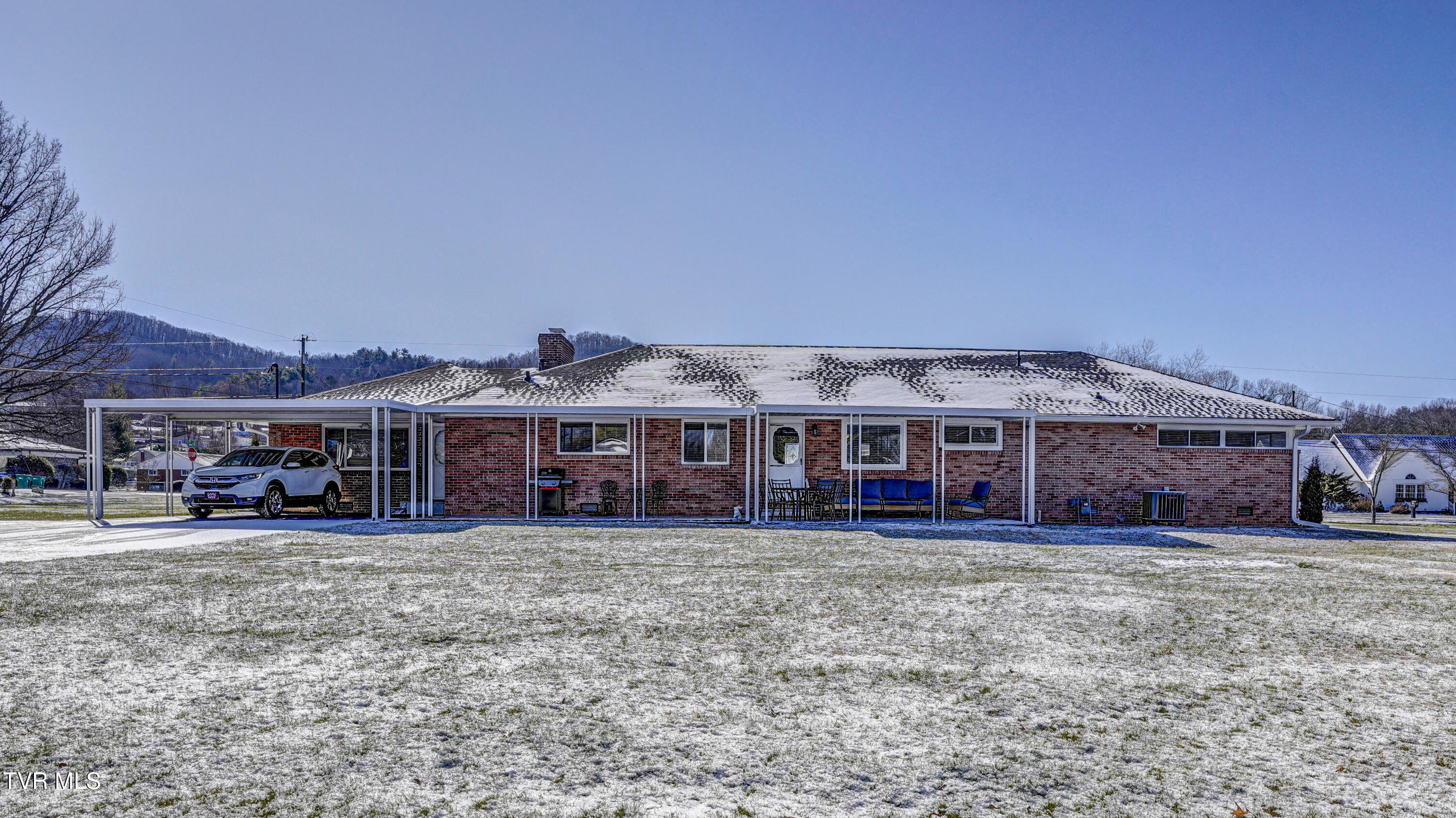 955 9th Street Erwin, TN 37650 - Photo 4 of 56 _DSC3367_68_69_70_71