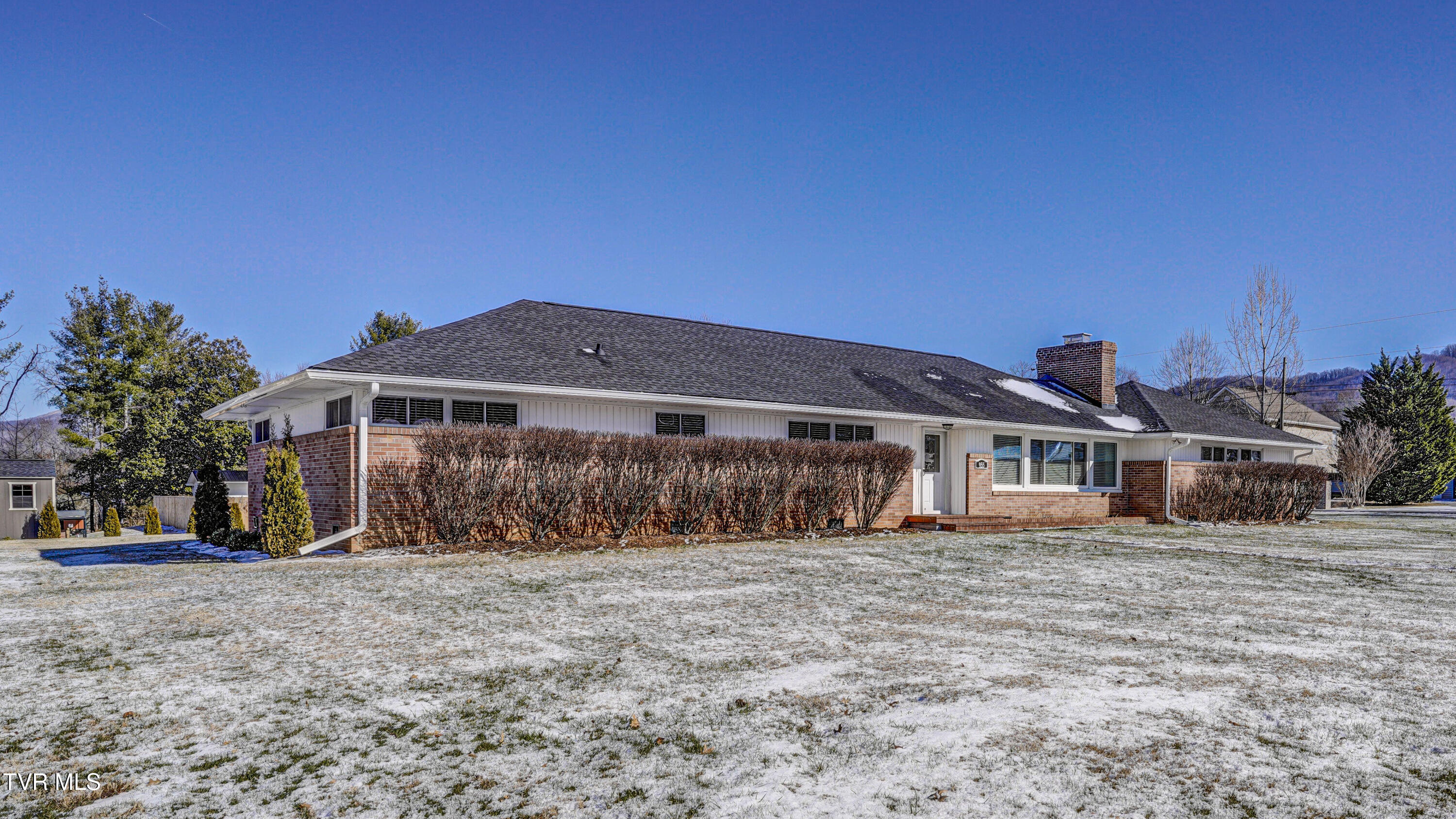 955 9th Street Erwin, TN 37650 - Photo 5 of 56 _DSC3342_3_4_5_6