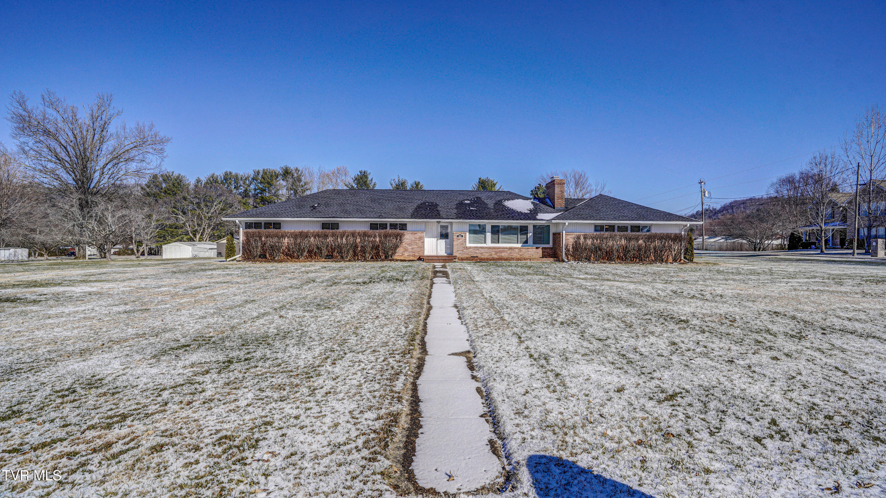 955 9th Street Erwin, TN 37650 - Photo 7 of 56 _DSC3332_3_4_5_6