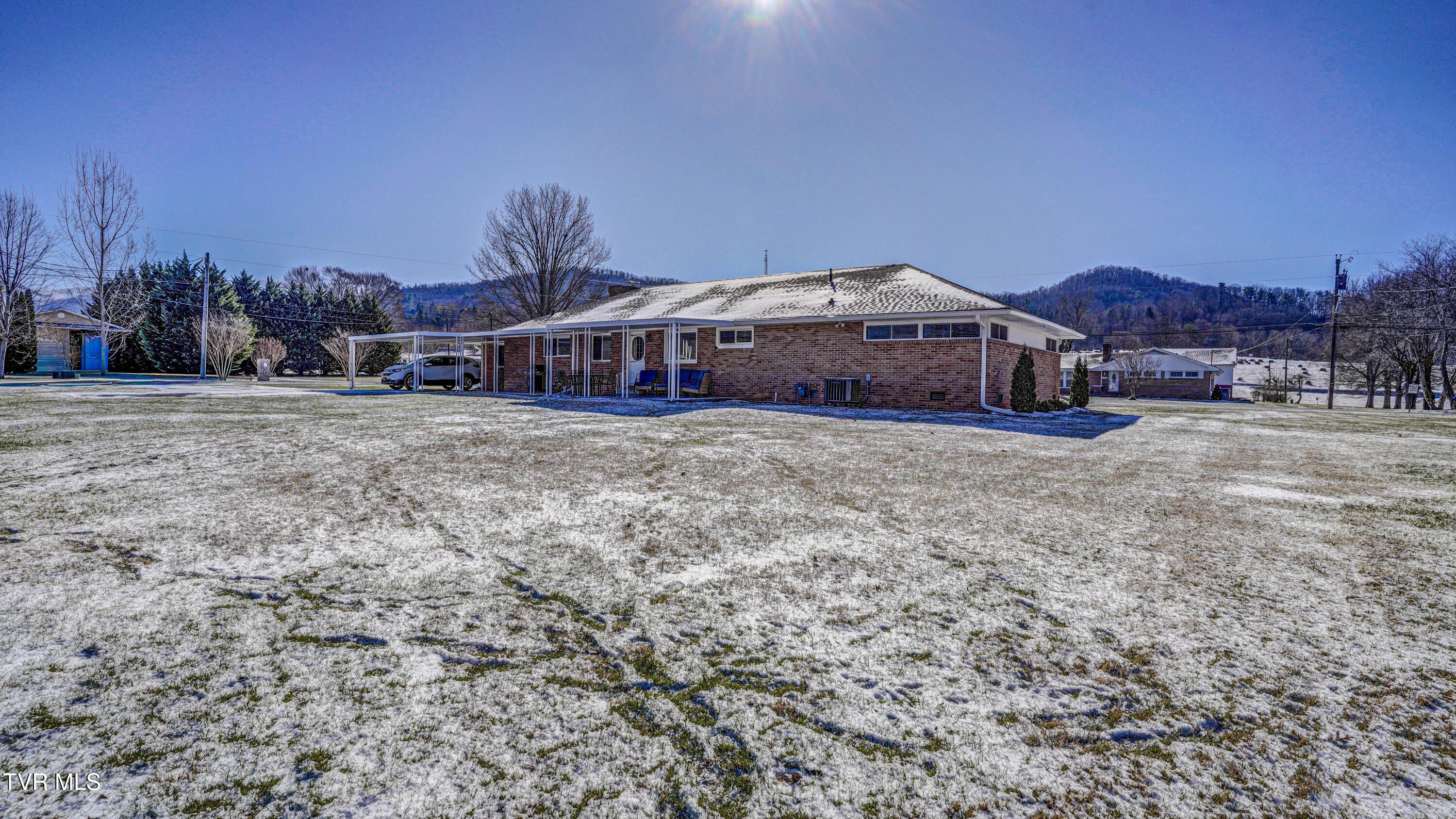 955 9th Street Erwin, TN 37650 - Photo 10 of 56 _DSC3372_3_4_5_6