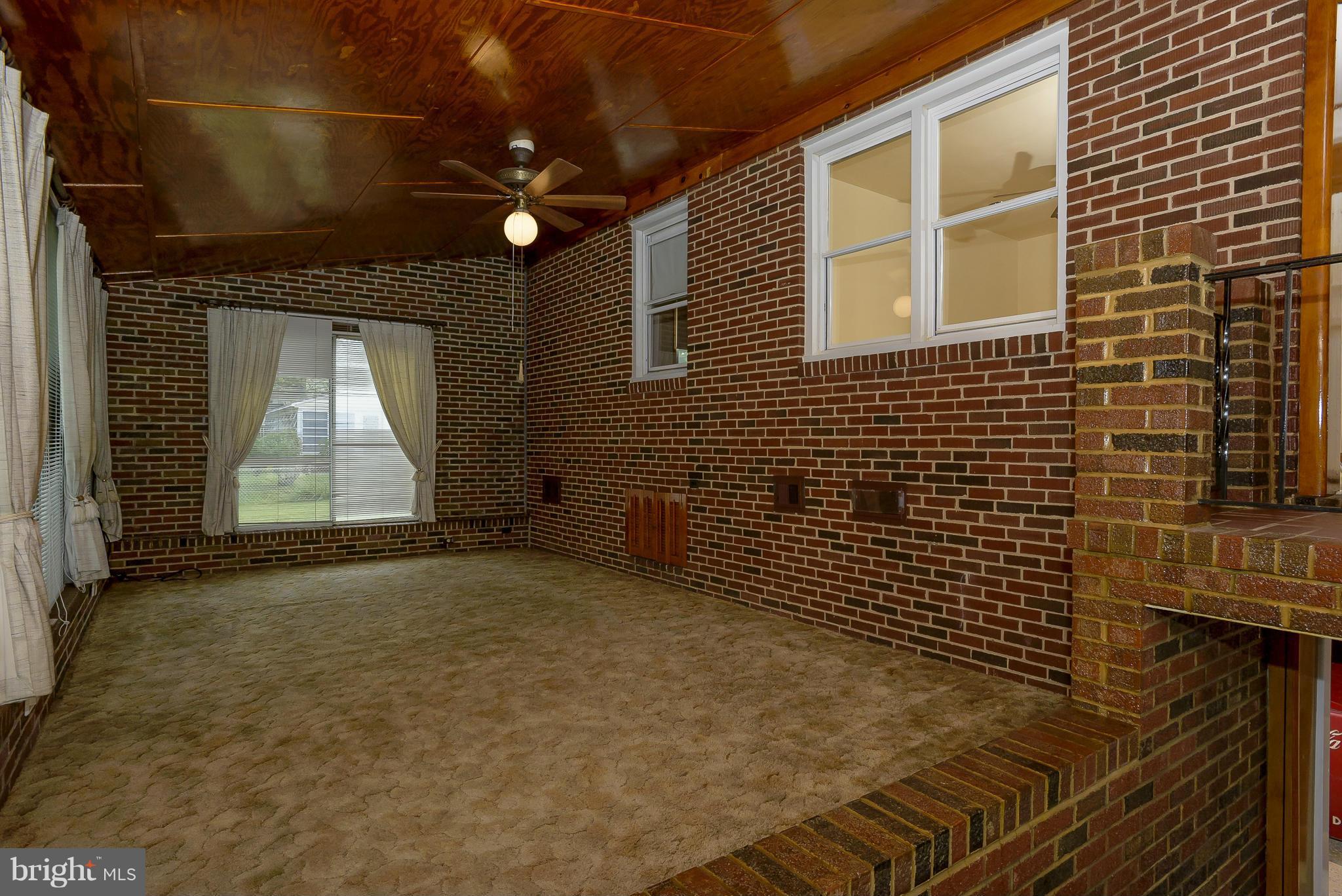 208 South Longcross Road Linthicum Heights, MD 21090 - Photo 17 of 30 Family Room