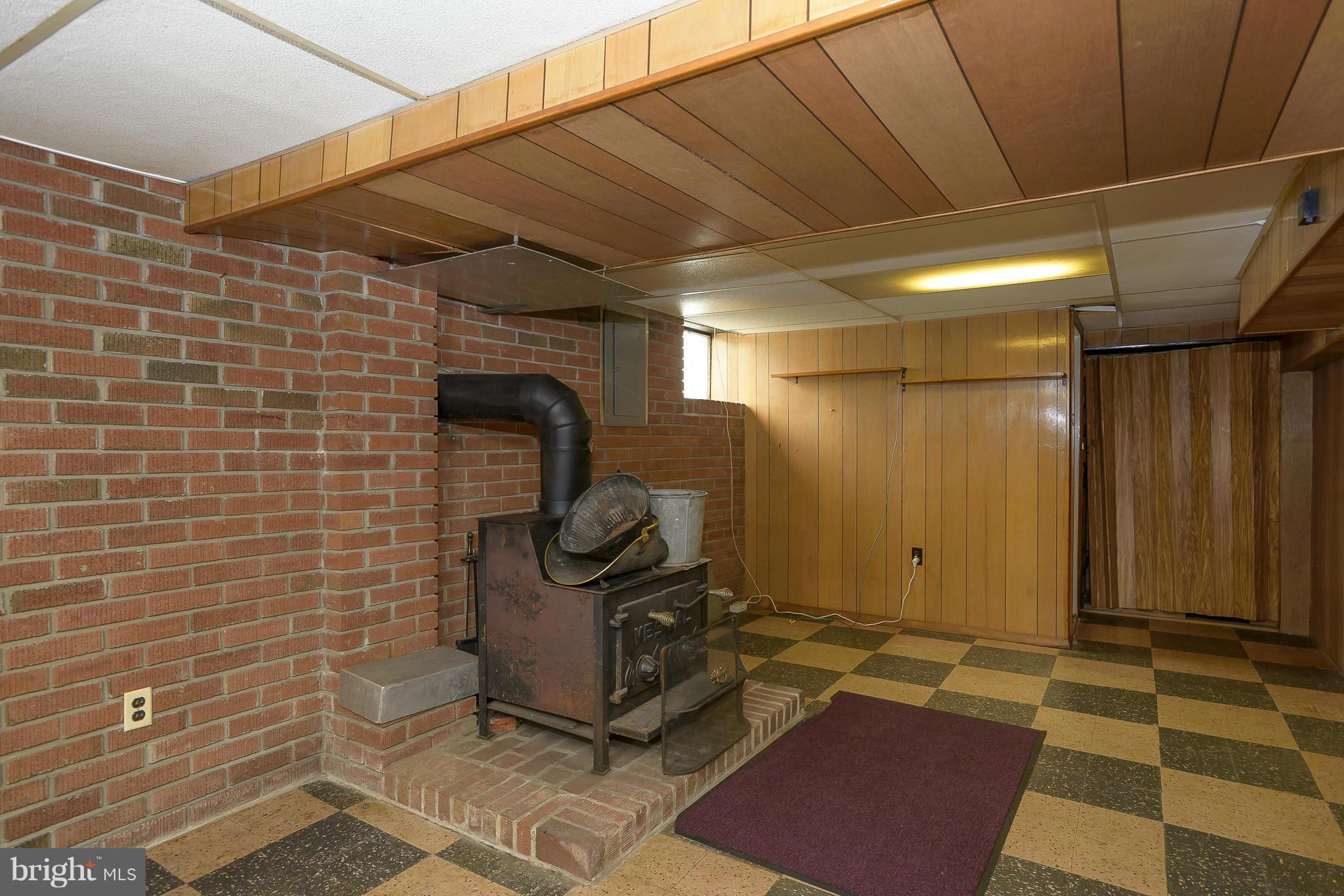 208 South Longcross Road Linthicum Heights, MD 21090 - Photo 22 of 30 Basement