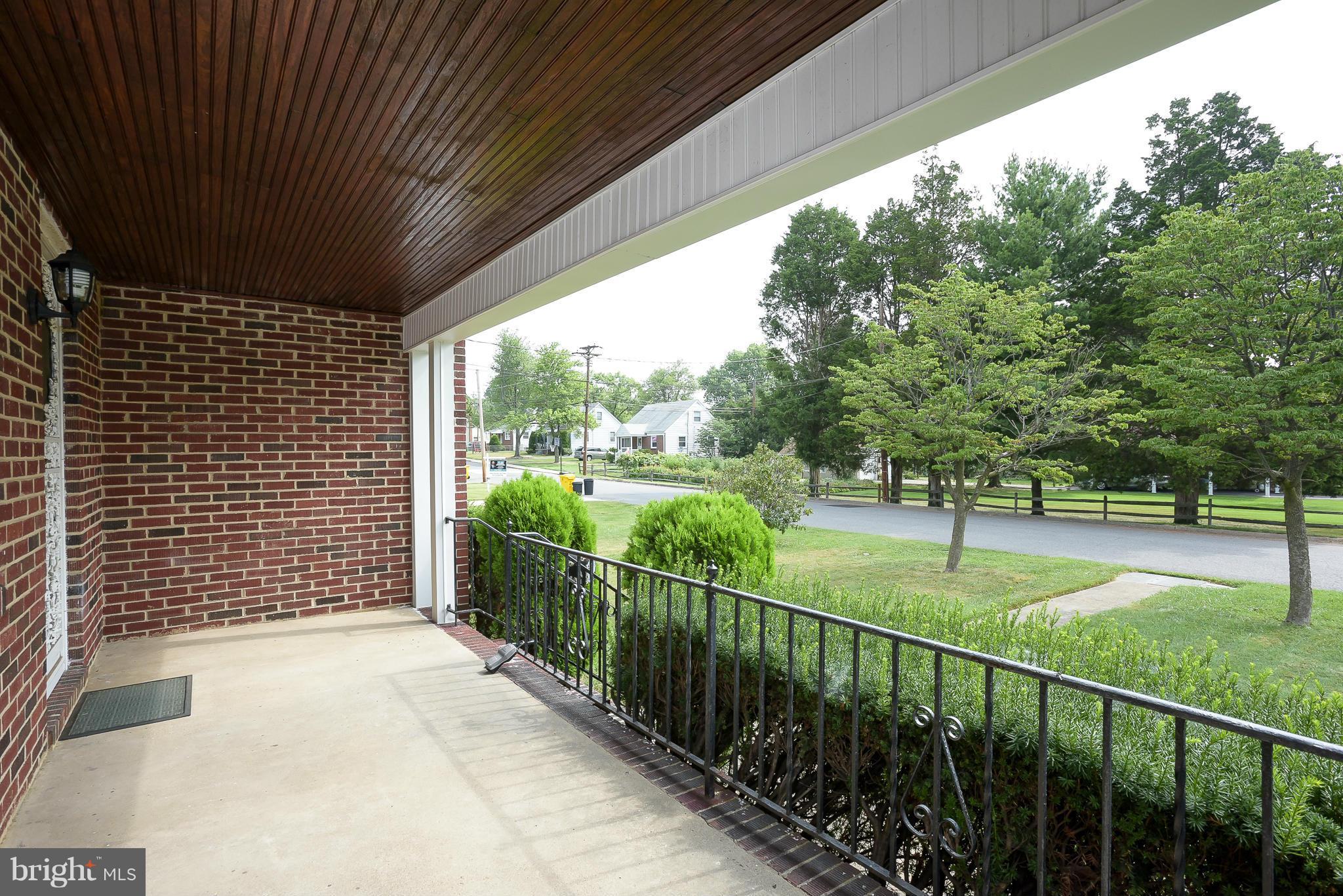 208 South Longcross Road Linthicum Heights, MD 21090 - Photo 4 of 30 Exterior (Front)