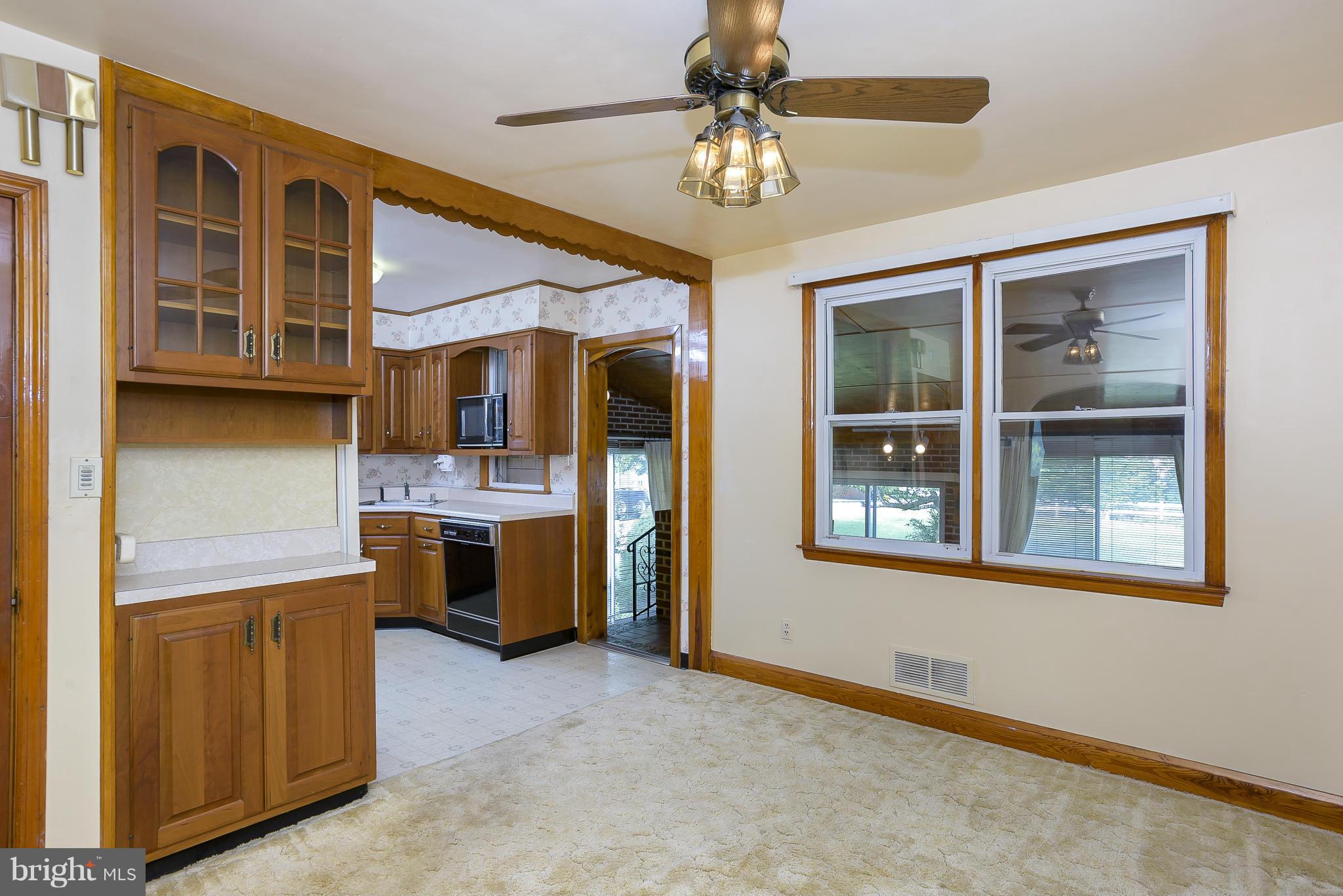 208 South Longcross Road Linthicum Heights, MD 21090 - Photo 8 of 30 Dining Room