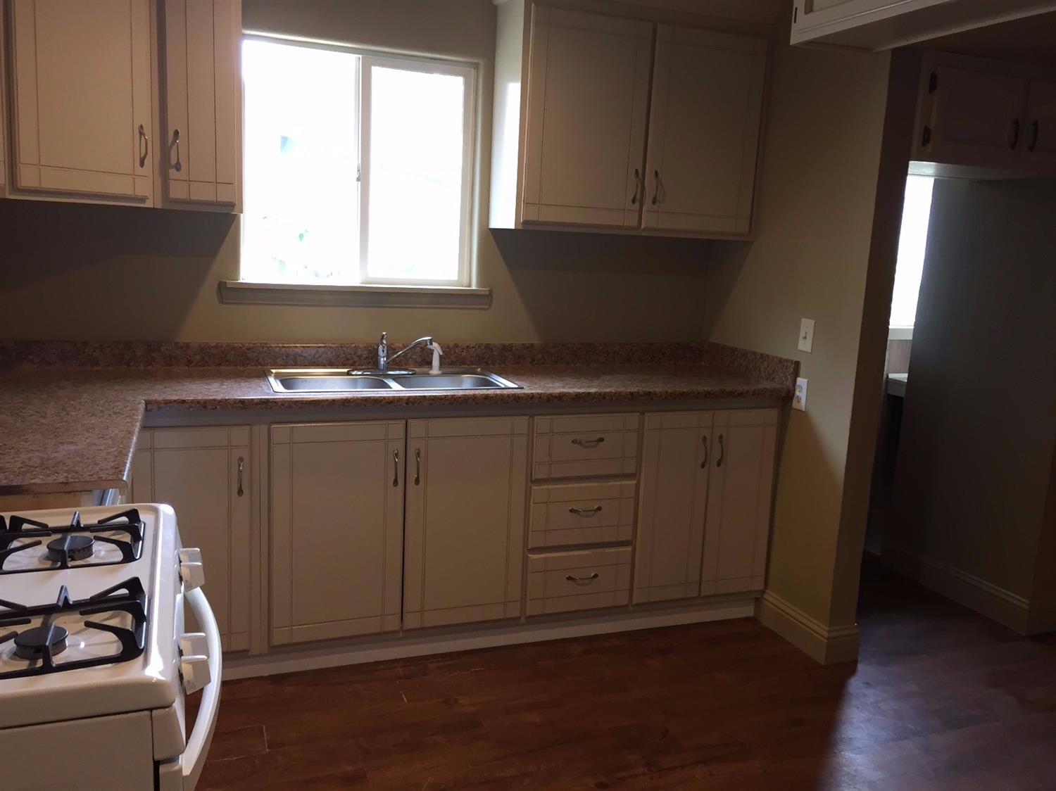 40376 Ralph Road Cutler, CA 93615 - Photo 8 of 16 Gallery Image 8
