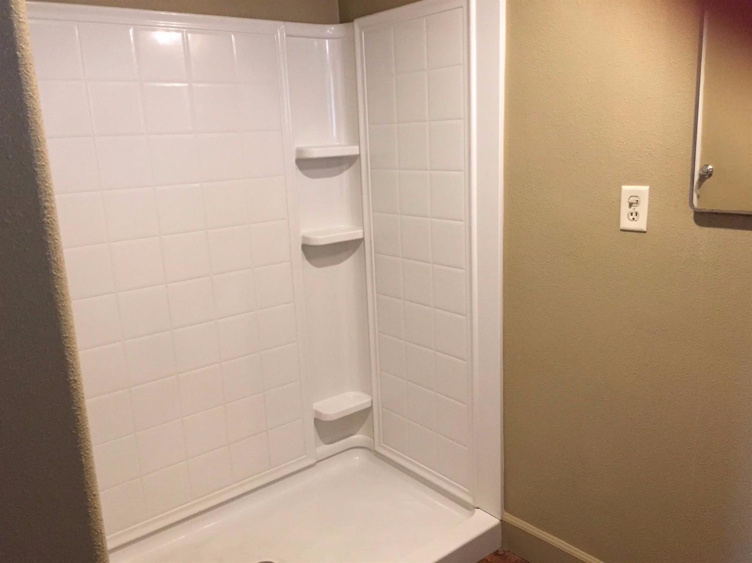 40376 Ralph Road Cutler, CA 93615 - Photo 10 of 16 Gallery Image 10