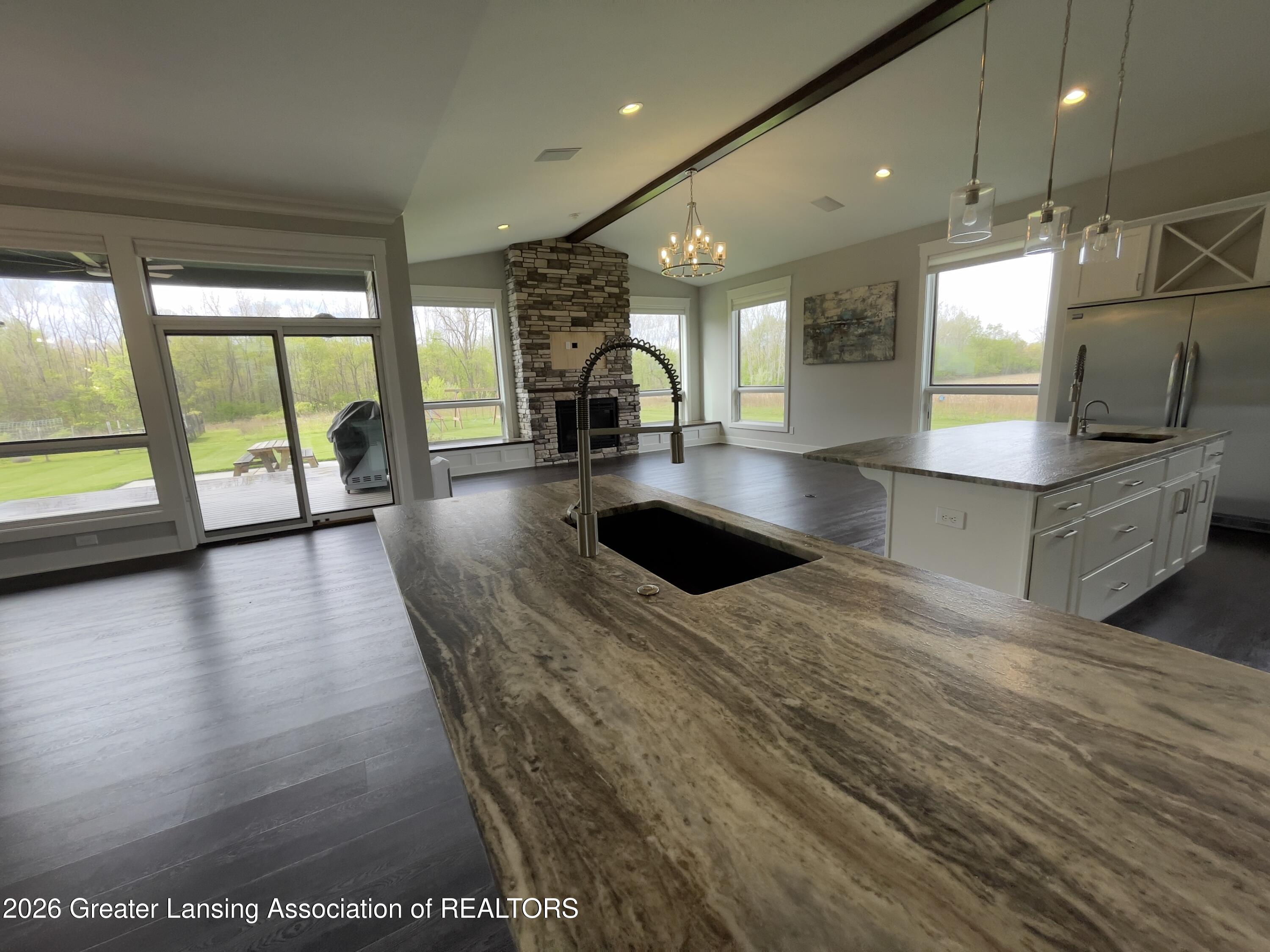 278 East Haslett Haslett, MI 48840 - Photo 12 of 44 Kitchen Peninsula