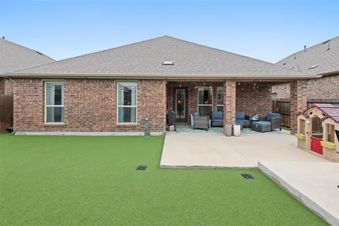 $334,999 | 11028 Los Alamos Drive, Aubrey, TX 76227
