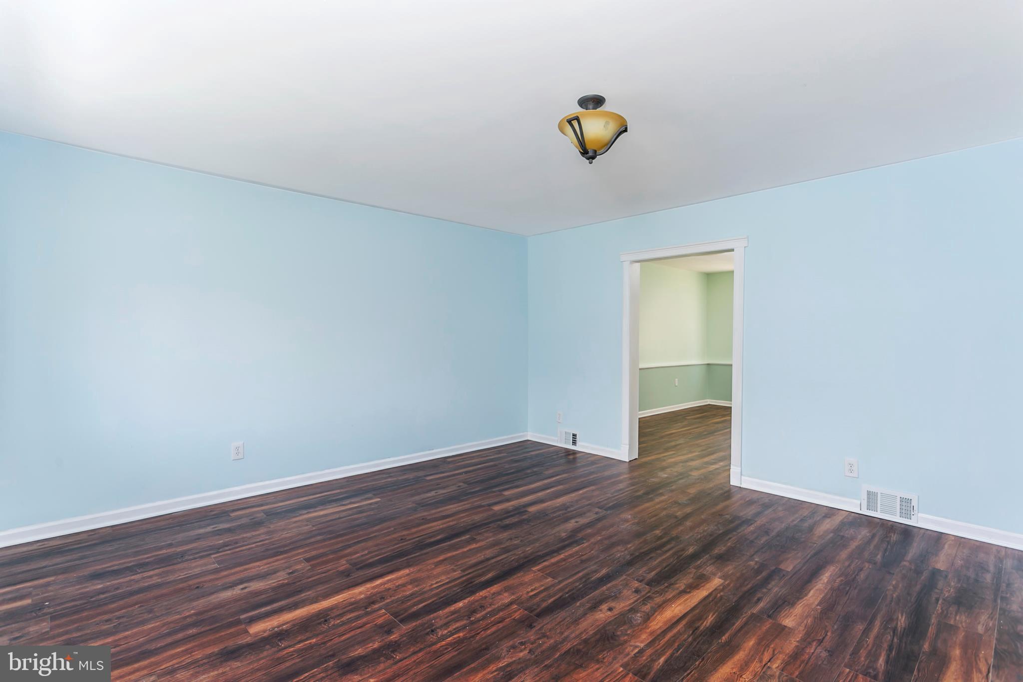 1807 Hillenwood Road Baltimore, MD 21239 - Photo 4 of 22 Gallery Image 4