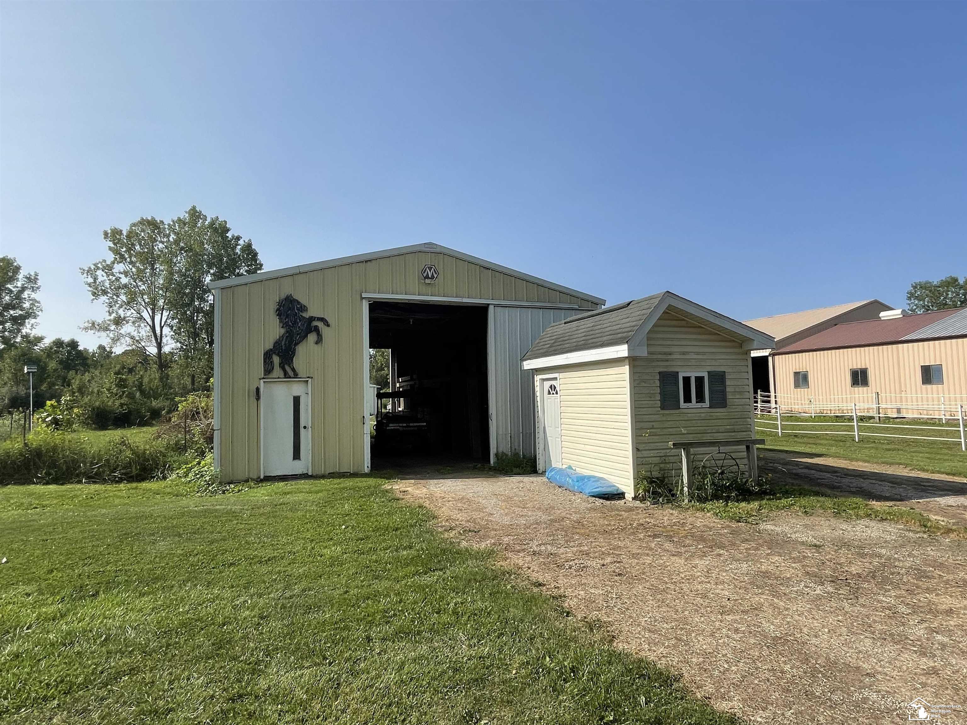 1360 Fix Road Monroe, MI 48162 - Photo 13 of 18 50153115-7db913e5-2589-4c1c-9afc-8f5780d859ea.JPG