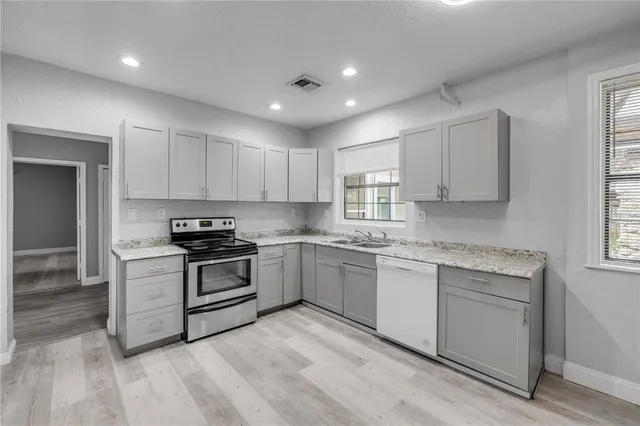 $469,000 | 110 East Lauren Court, Fern Park, FL 32730