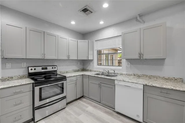 $469,000 | 110 East Lauren Court, Fern Park, FL 32730