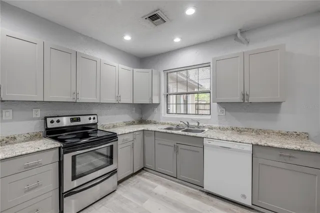 $469,000 | 110 East Lauren Court, Fern Park, FL 32730