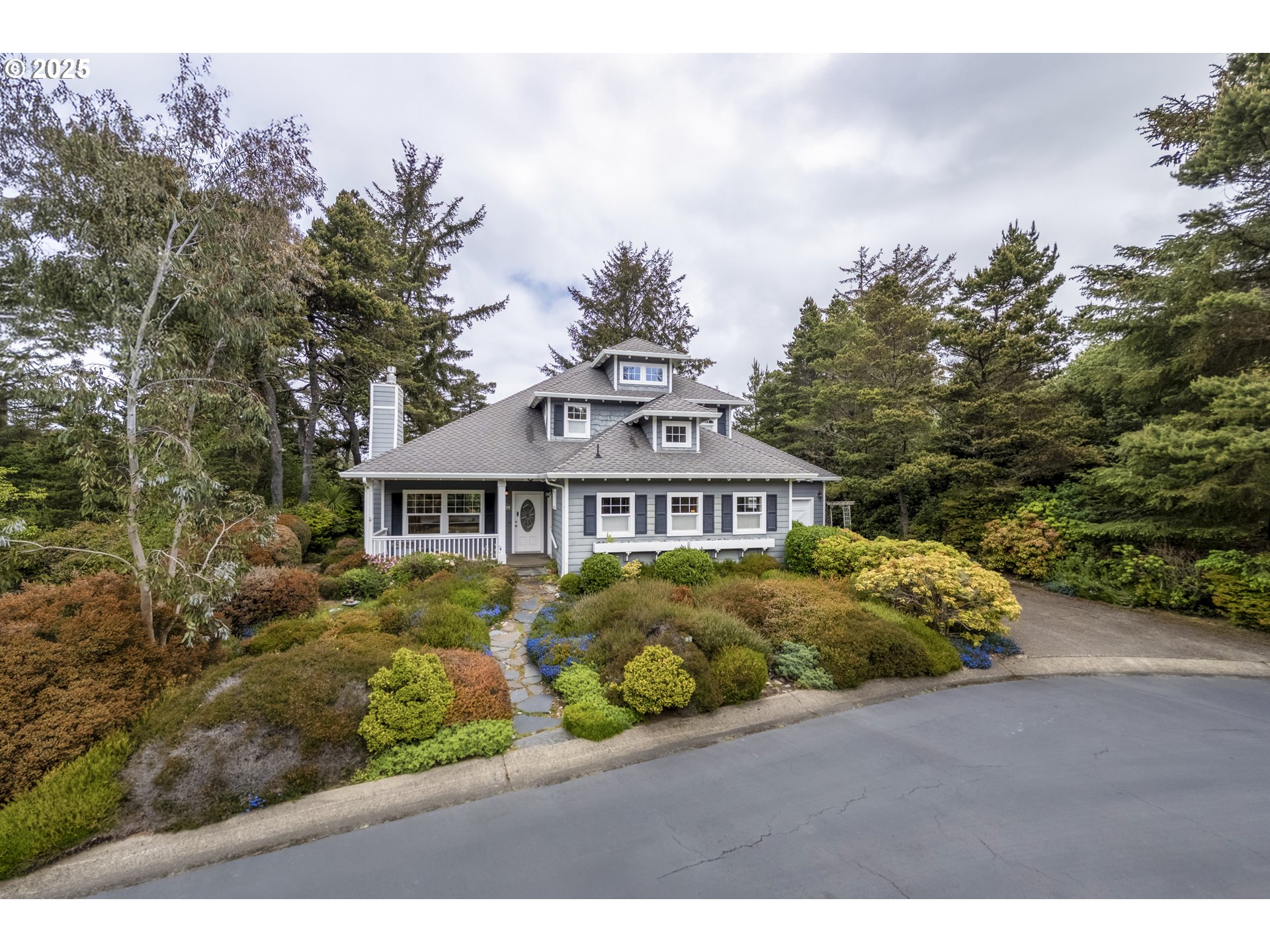 110 Southwest 61 Street South Beach, OR 97366 - Photo 2 of 48 Exterior