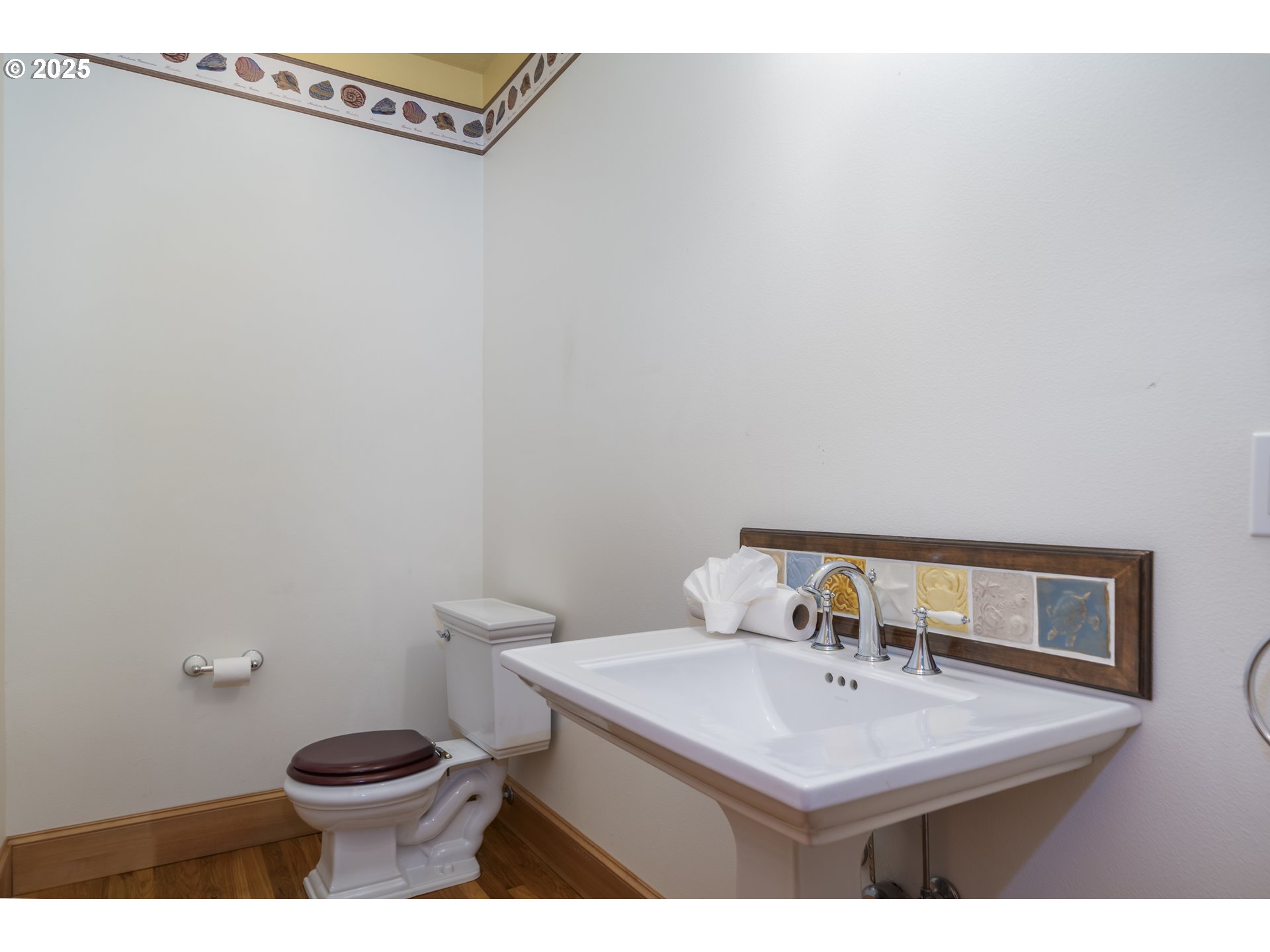 110 Southwest 61 Street South Beach, OR 97366 - Photo 29 of 48 Bathroom