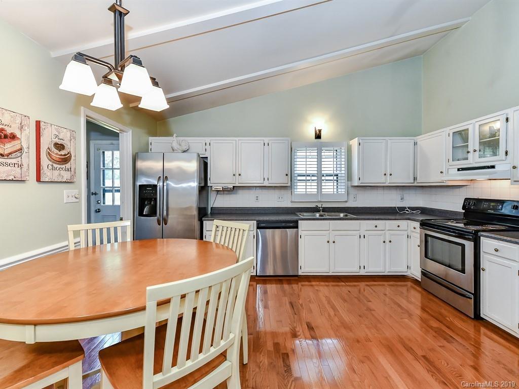 7115 Powder Mill Place Charlotte, NC 28277 - Photo 10 of 28