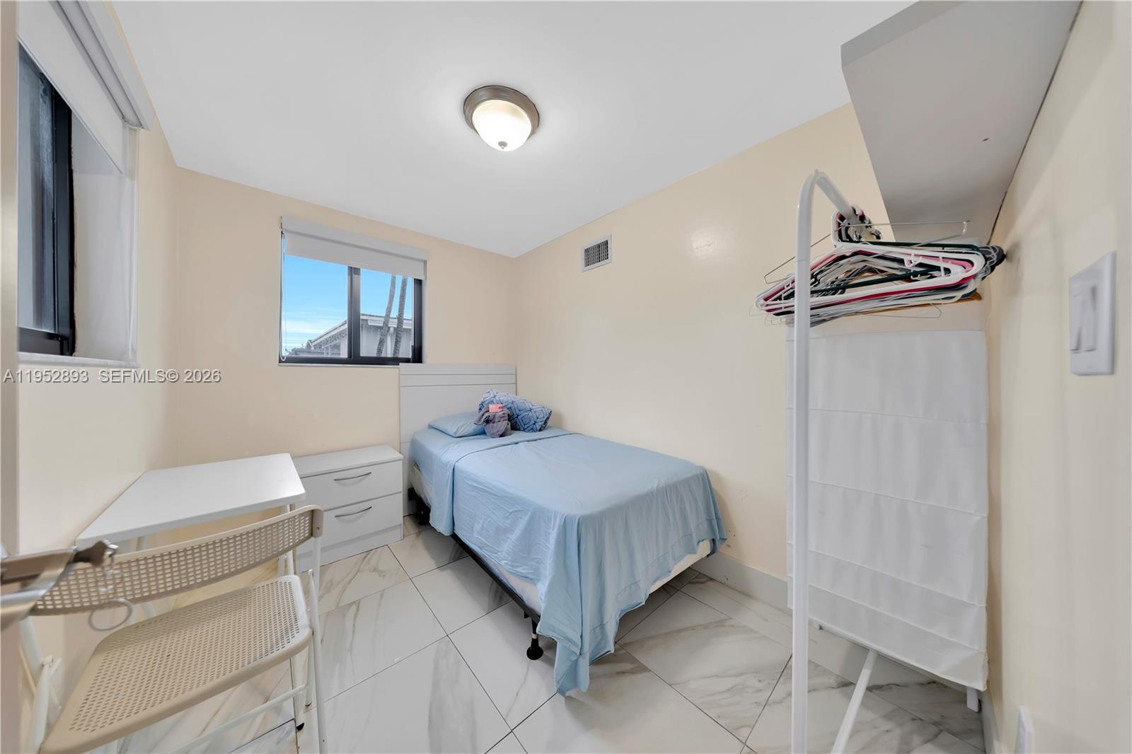 458 East 20th Street Hialeah, FL 33013 - Photo 7 of 54 Photo 7