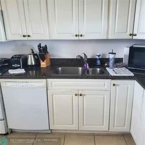 $3,499 | Undisclosed Address, Pompano Beach, FL 33062