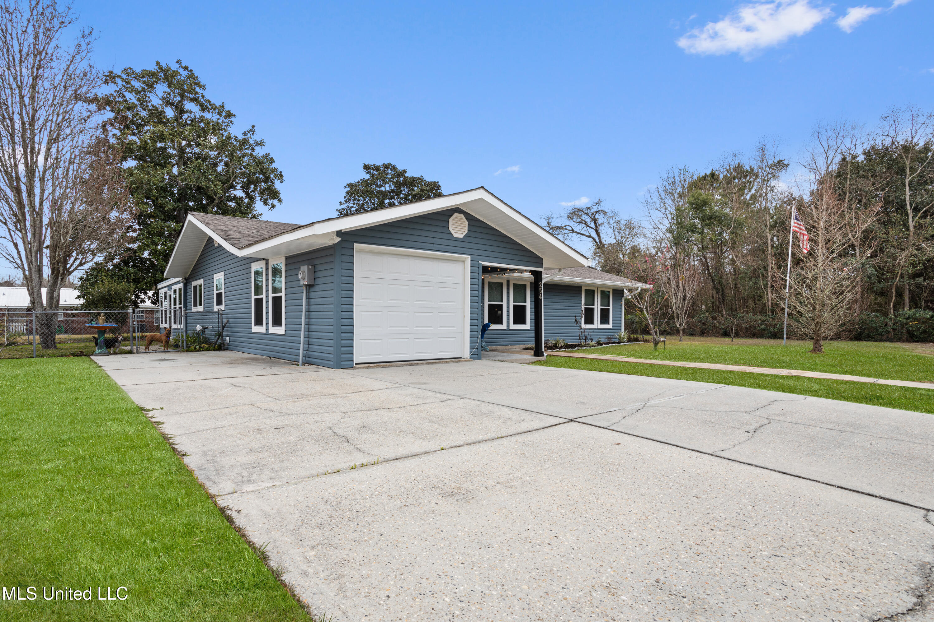 254 Pine Ridge Drive Waveland, MS 39576 - Photo 4 of 45 0004