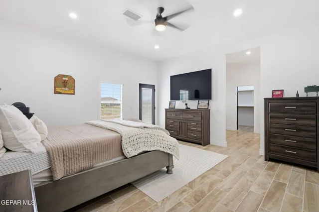 $377,950 | 1433 Thar Desert Drive, Chaparral, NM 88081