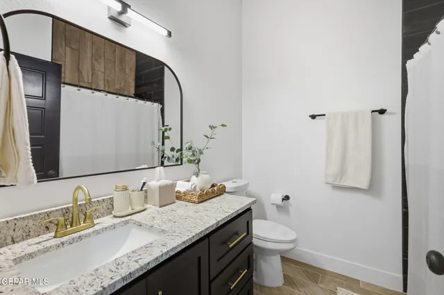 $377,950 | 1433 Thar Desert Drive, Chaparral, NM 88081