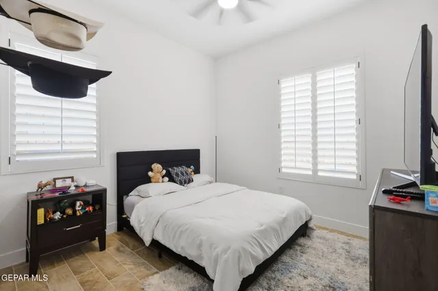 $377,950 | 1433 Thar Desert Drive, Chaparral, NM 88081