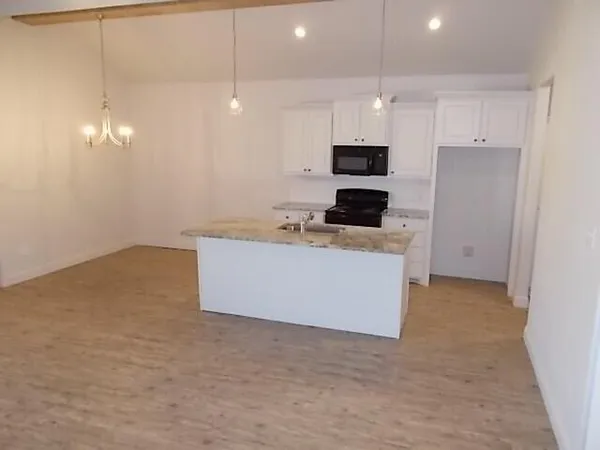 $1,525 | 2002 102nd Street, Unit B, Lubbock, TX 79423