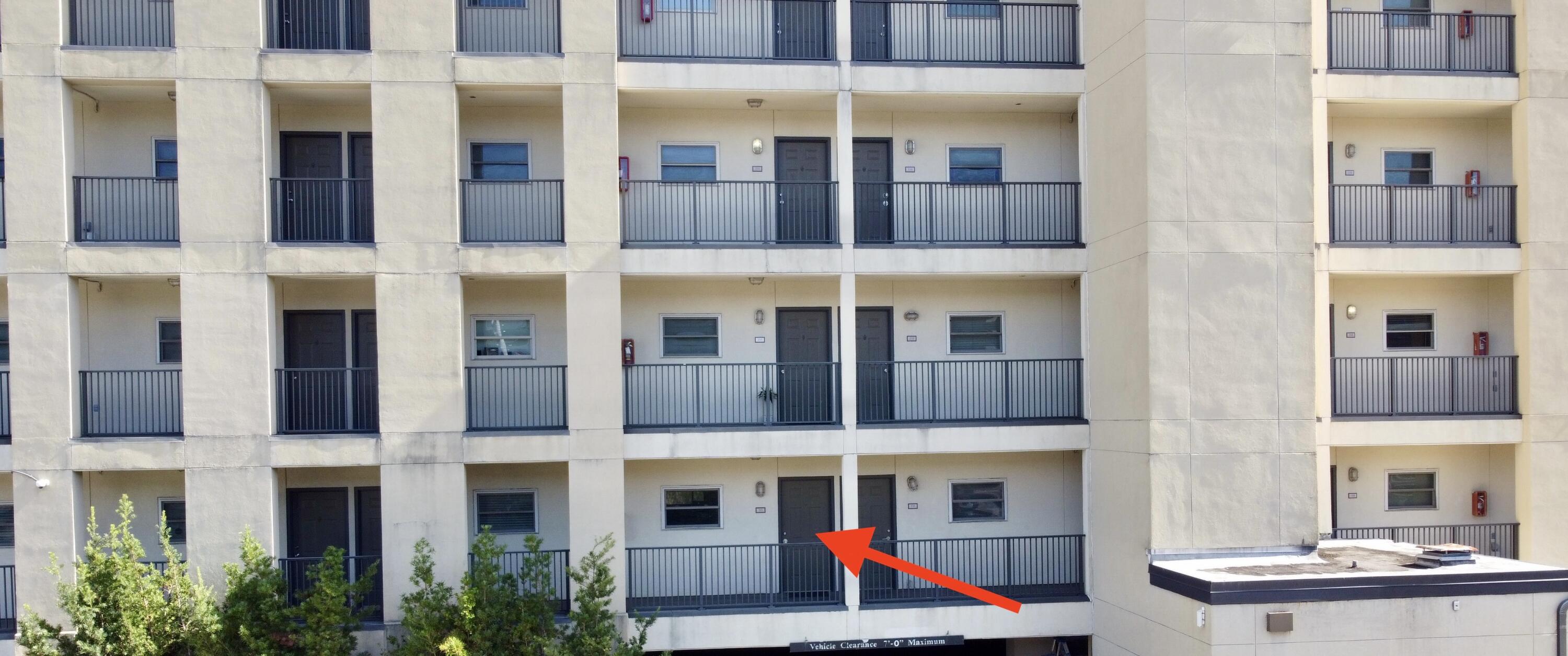 40 Bee Street, Unit 111 Charleston, SC 29403 - Photo 23 of 27 C7CF09B0-4F40-45F4-84D7-126613A6022E_1_2