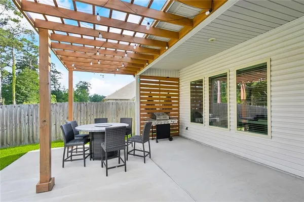 $469,000 | 67529 Emerald Dove Drive, Covington, LA 70433