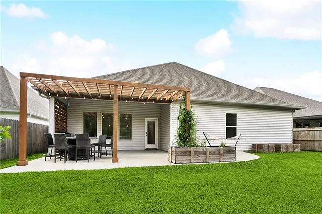 $490,000 | 67529 Emerald Dove Drive, Covington, LA 70433