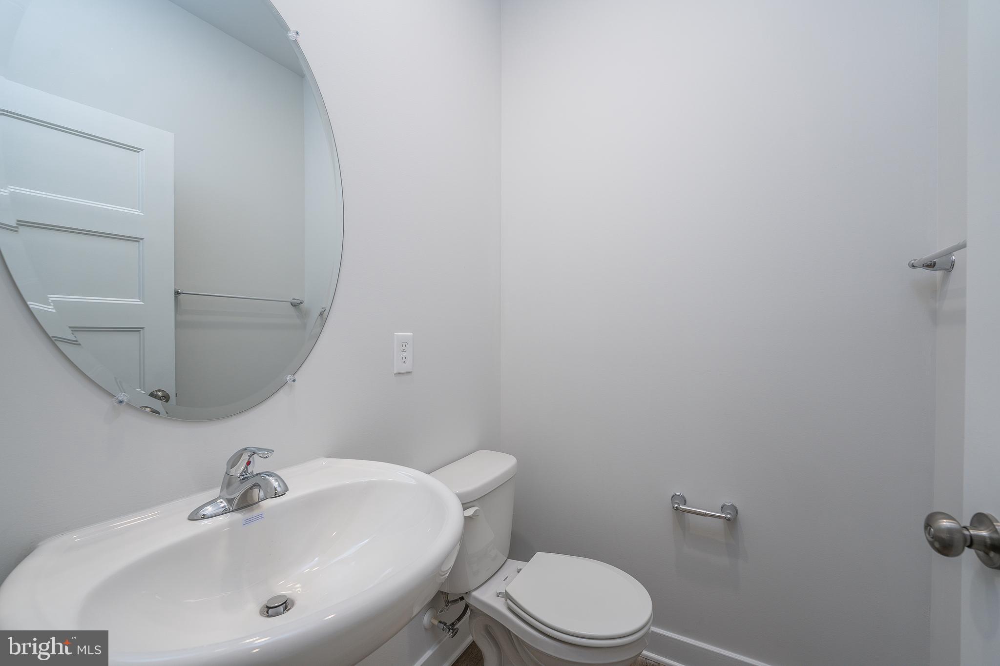 7166 Forest Avenue Hanover, MD 21076 - Photo 8 of 23 Powder Room
