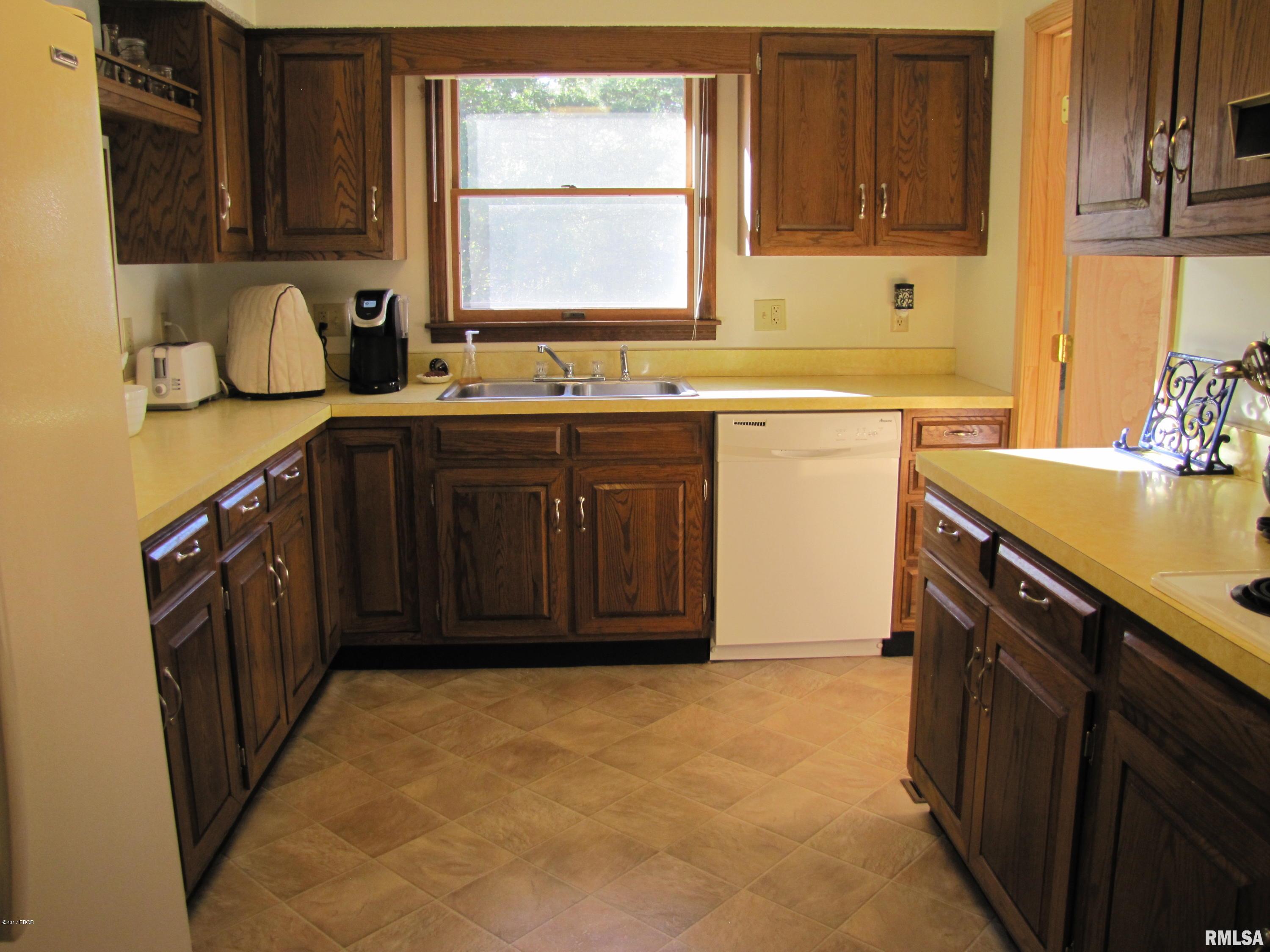 2751 Hotze Road Salem, IL 62881 - Photo 8 of 50