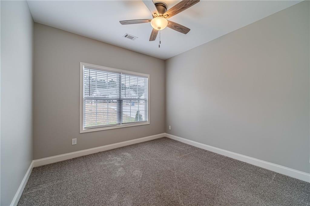 1587 Pointe S Circle Bethlehem, GA 30620 - Photo 10 of 28