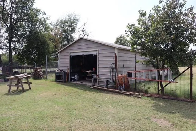 $649,999 | 2306 County Road 4145, Bonham, TX 75418